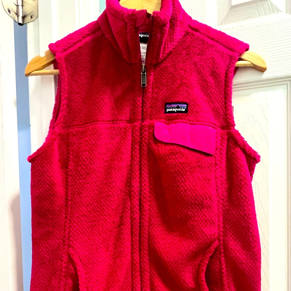 Patagonia Vest- Hot Pink
